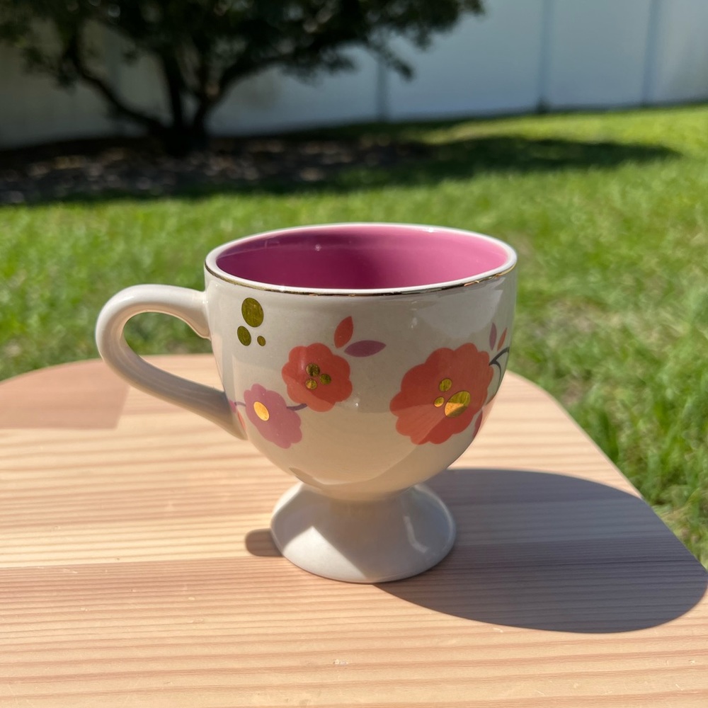 Anthropologie Mauve Gold Floral Pedestal Mug
